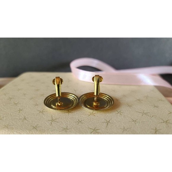 Circular Peach Enamel Clip-on Earrings - Picture 9 of 10